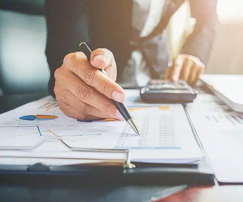 
            Management General al unei afaceri / Gestionarea unitatii de productie / Management de Proiect